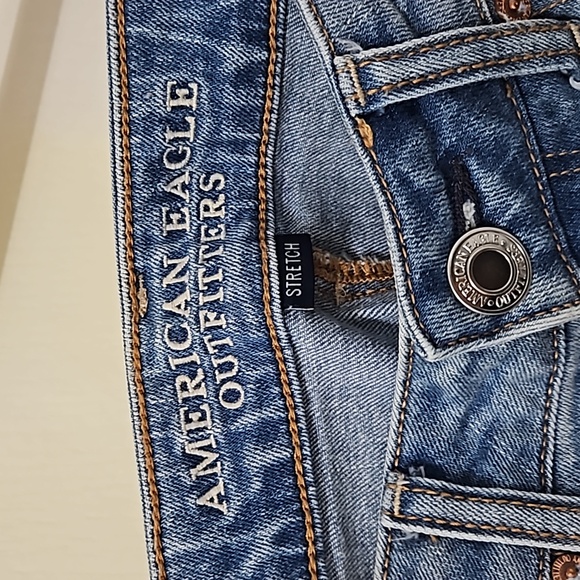 American Eagle Shorts - Picture 2 of 4